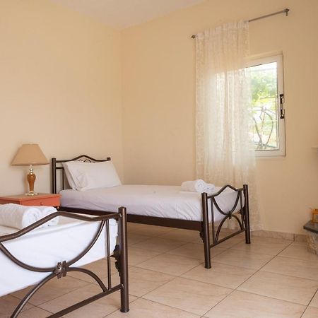 Janakis Apartments Himare Ngoại thất bức ảnh