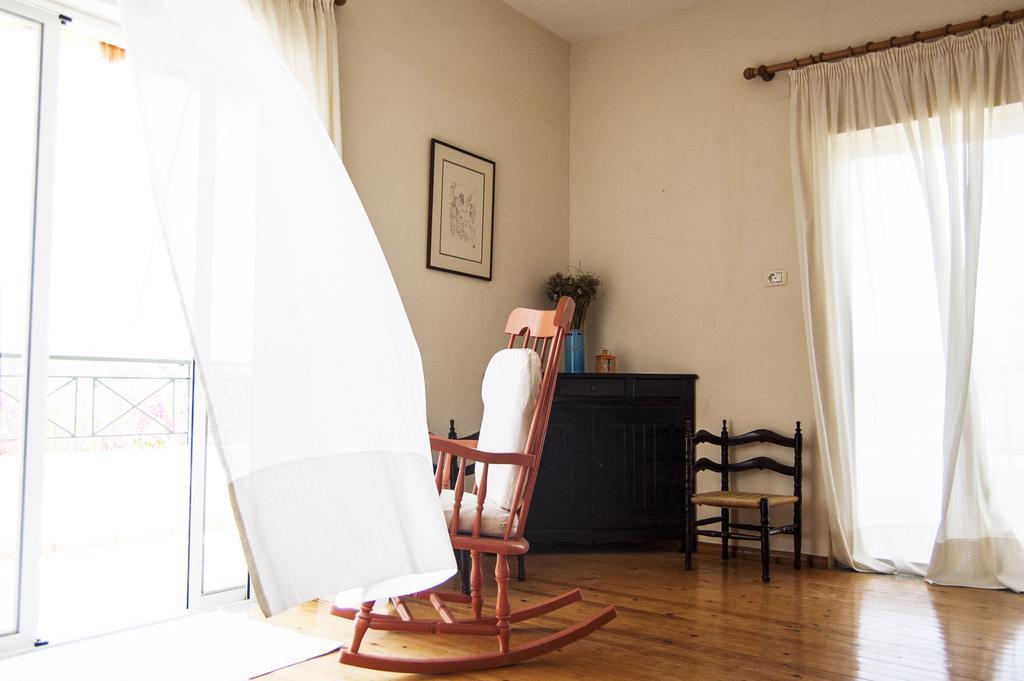 Janakis Apartments Himare Ngoại thất bức ảnh