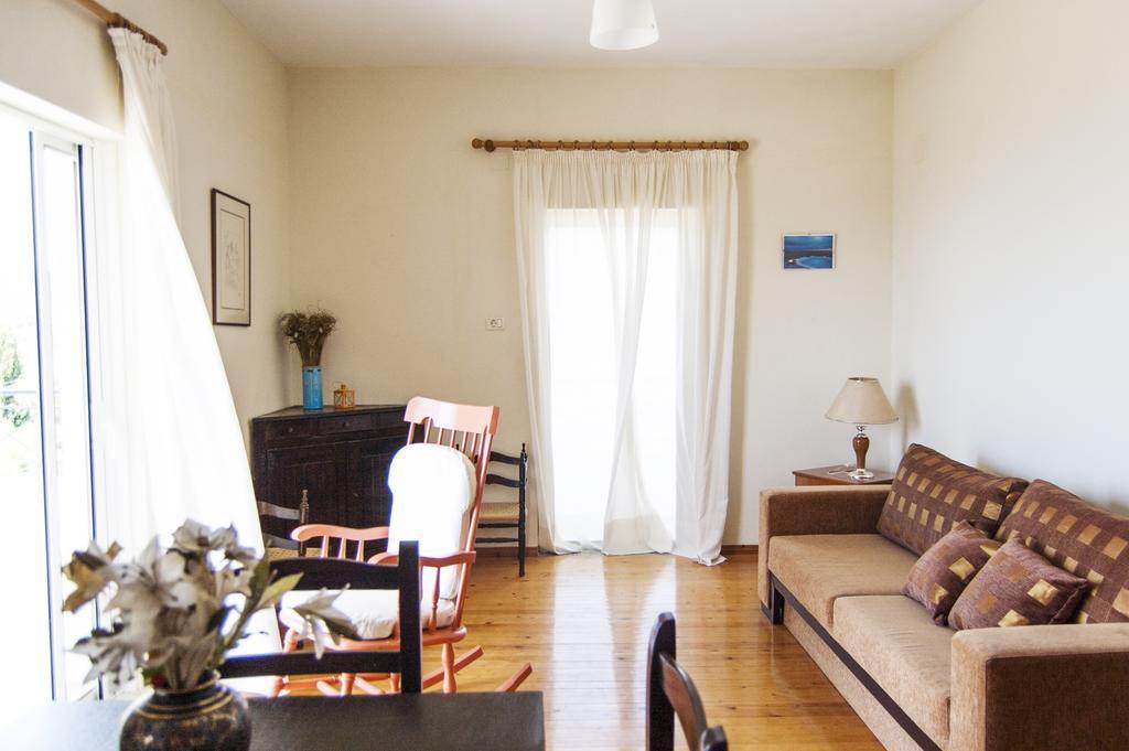 Janakis Apartments Himare Ngoại thất bức ảnh